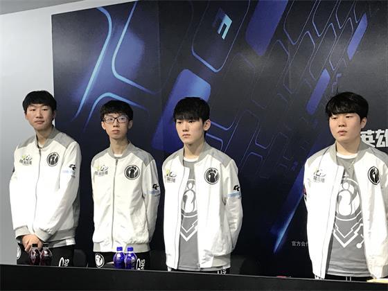 坚实的基础 坚实的基础